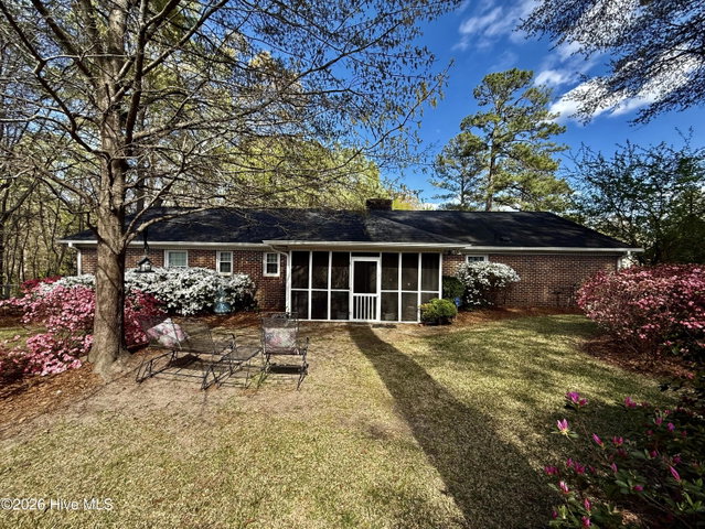 903 E Woodlawn Drive, Williamston, NC 27892 — photo 9