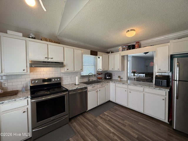 2146 Vale Court, Winterville, NC 28590 — photo 6