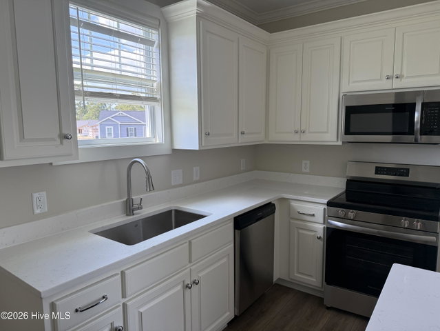 709 Pope Street, Grifton, NC 28530 — photo 7
