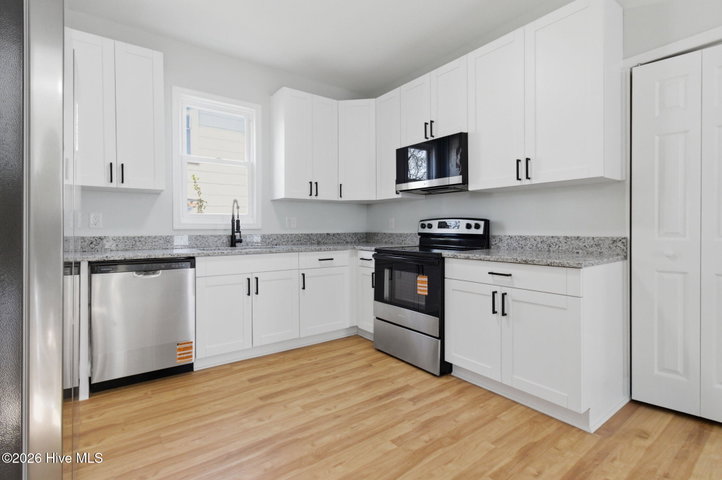 409 E Burgess Street, Elizabeth City, NC 27909 — photo 15