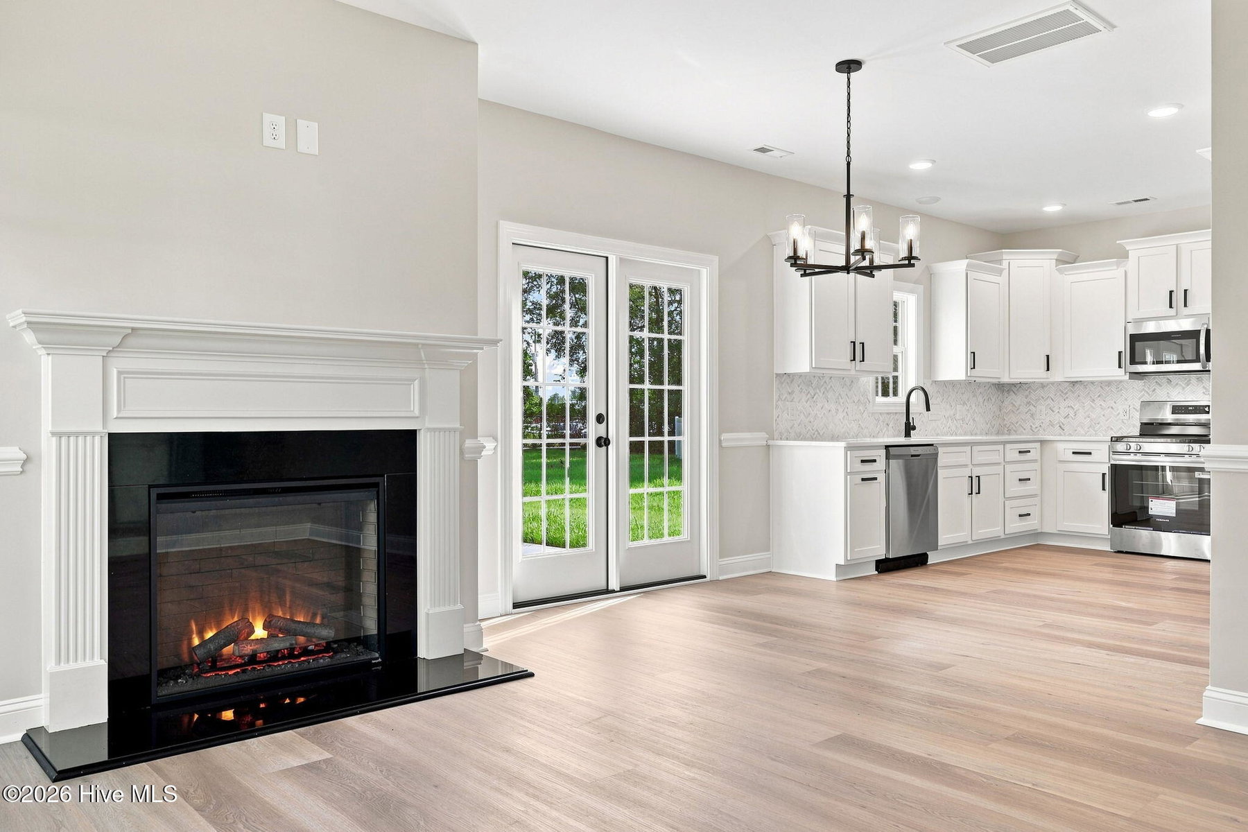 433 Pepperbush Court, Ayden, NC 28513 — photo 2