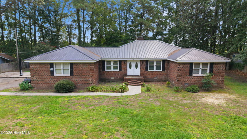 2453 Pennant Drive, Greenville, NC 27834