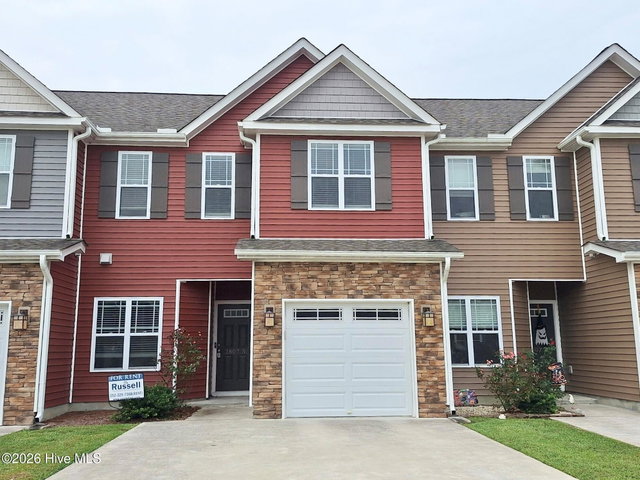 1807 Fox Den Way 5, Greenville, NC 27858