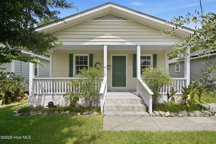 1923 Hudson Drive image