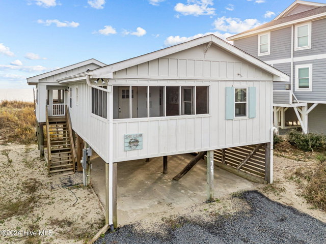 707 W Beach Drive image
