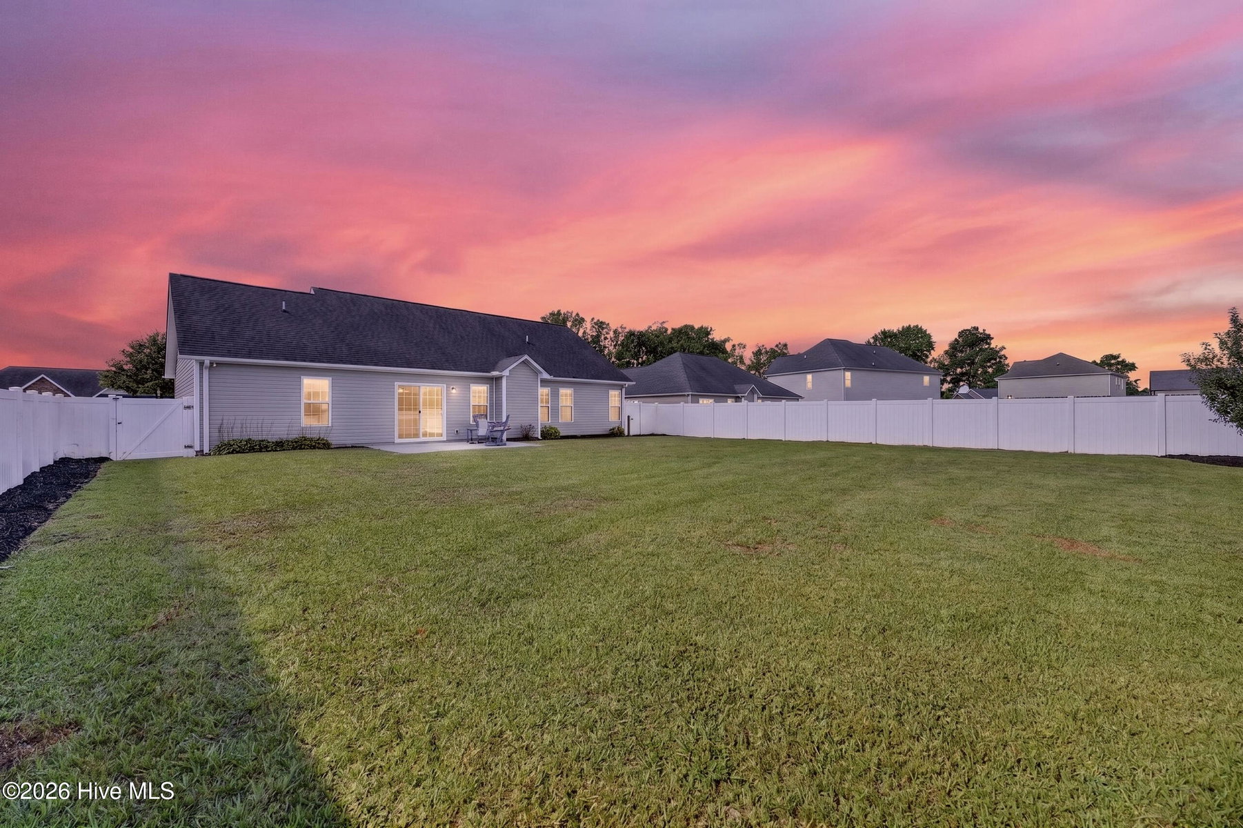 425 Meadowlark Drive, Winterville, NC 28590 — photo 2