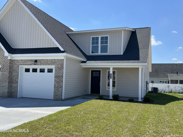 821 Sarah Rebecca Drive B, Greenville, NC 27834