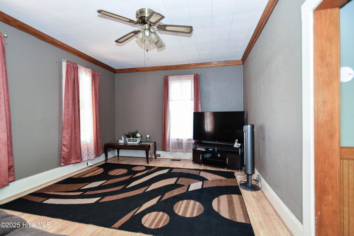 606 W Colonial Avenue, Elizabeth City, NC 27909 — photo 6