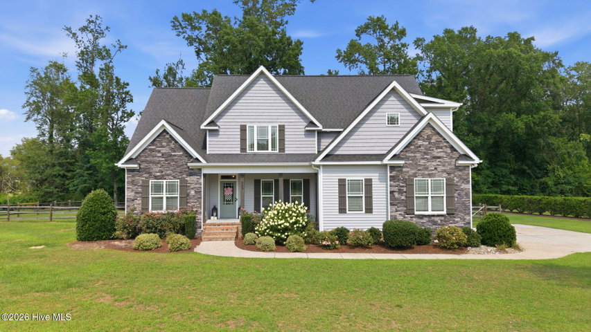 957 Bedford Heights Drive, Grimesland, NC 27837 — photo 1
