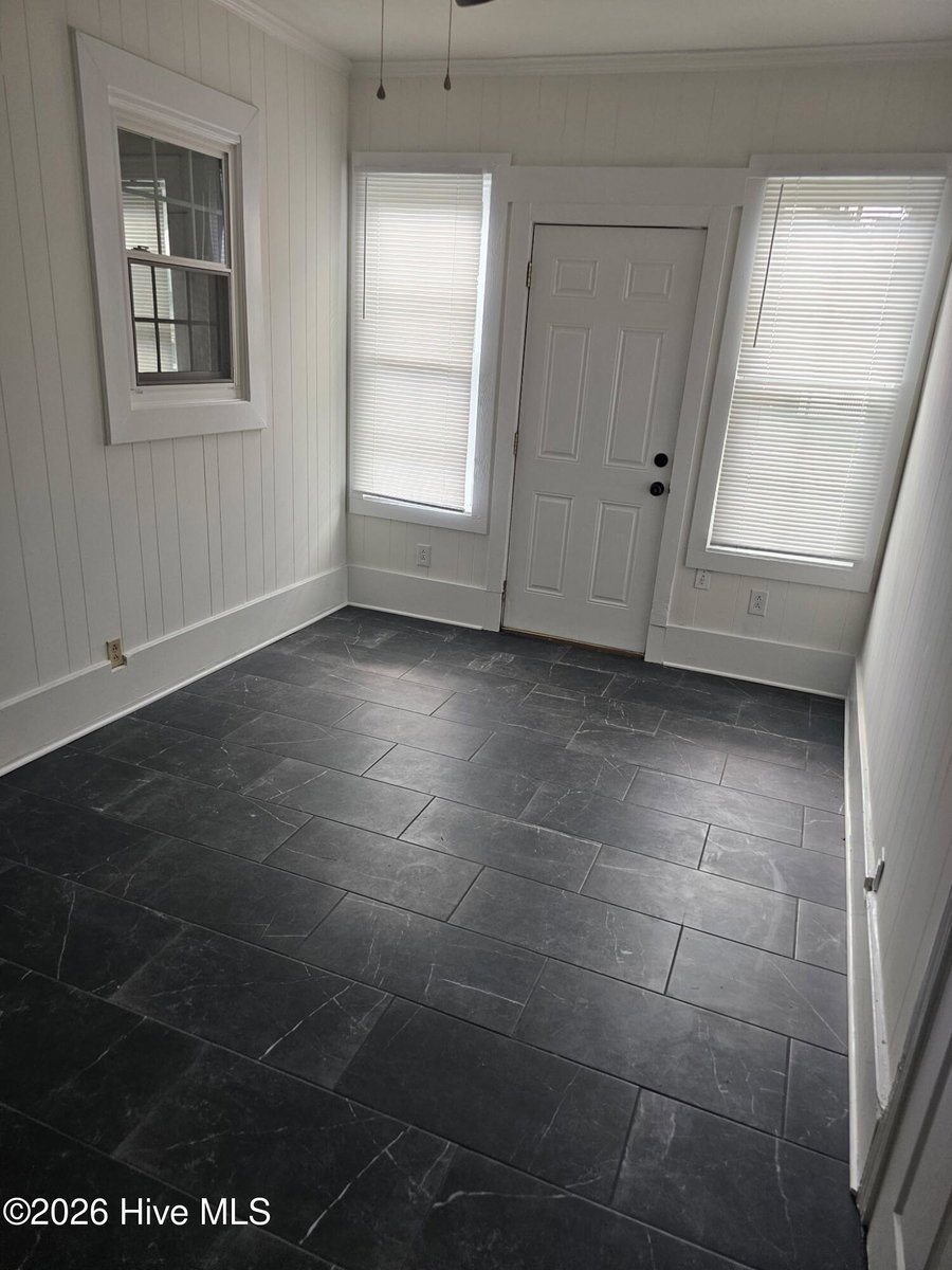 301 S Oak Street, Greenville, NC 27858 — photo 4
