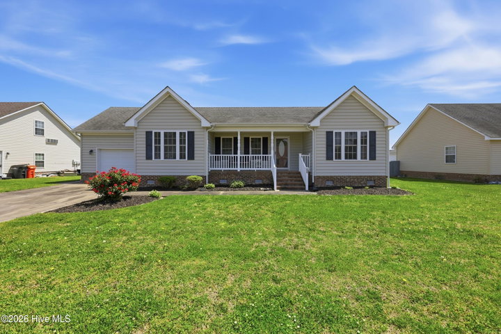 808 Compass Drive, Elizabeth City, NC 27909