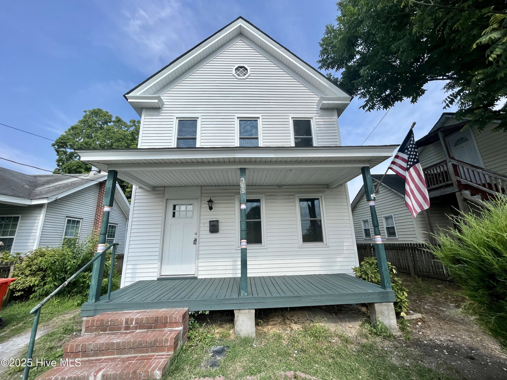 309 Harney Street, Elizabeth City, NC 27909 — main photo
