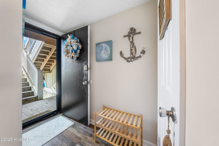 200 S Lake Park Boulevard S 3b image