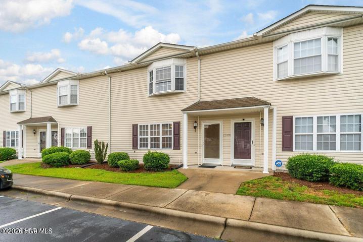 3809 E Vancroft Circle C5, Winterville, NC 28590 — main photo