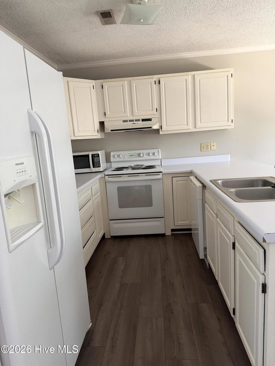 2700 Thackery Road 33, Greenville, NC 27858 — photo 5