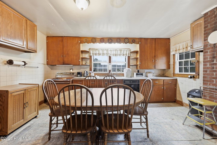 2407 Peartree Road, Elizabeth City, NC 27909 — photo 4