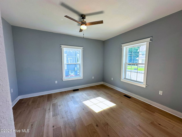 202 W Burgess Street, Elizabeth City, NC 27909 — photo 8