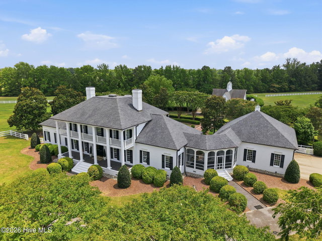 579 Lexington Drive, Greenville, NC 27834 — photo 2