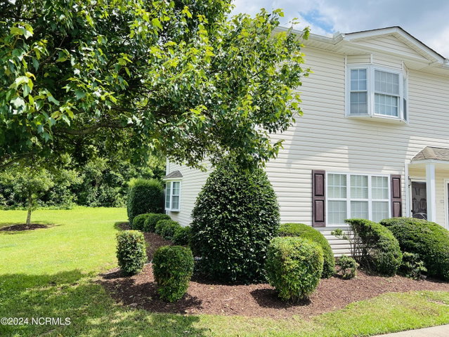 3817 E Vancroft Circle E1, Winterville, NC 28590 — photo 2