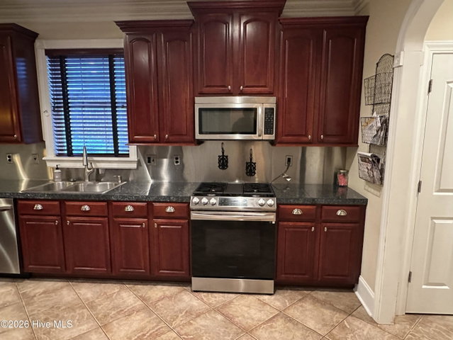 3902 Brookstone Drive, Winterville, NC 28590 — photo 8