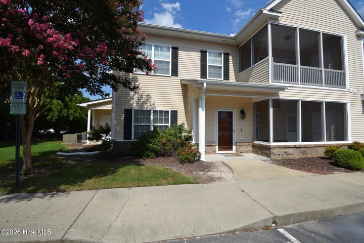 1930 Tara Court 103, Greenville, NC 27858
