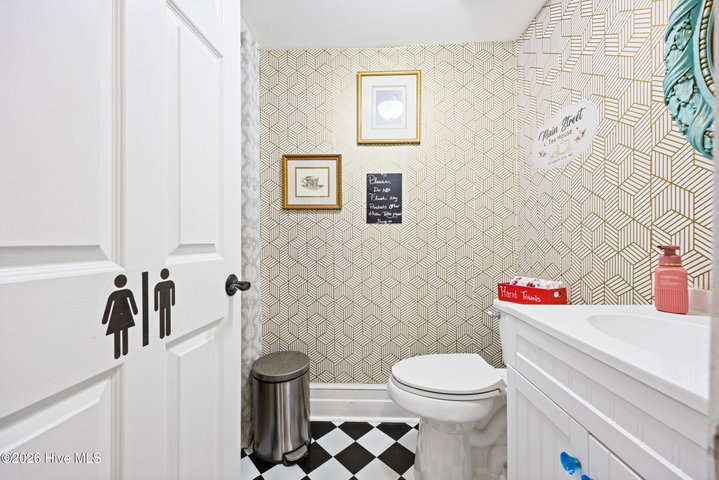 104 W Main Street, Elizabeth City, NC 27909 — photo 21