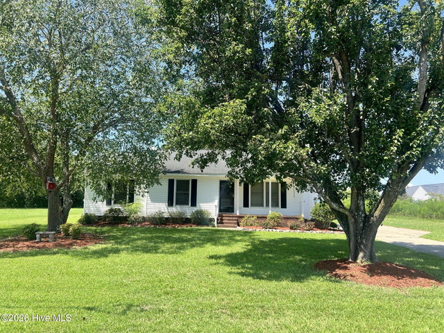 2504 Thomas Langston Road, Winterville, NC 28590