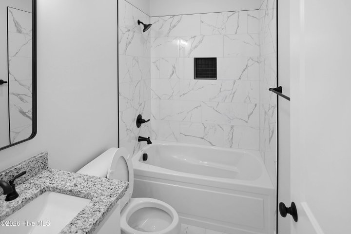 2754 Whitaker Glen Drive, Farmville, NC 27828 — photo 8