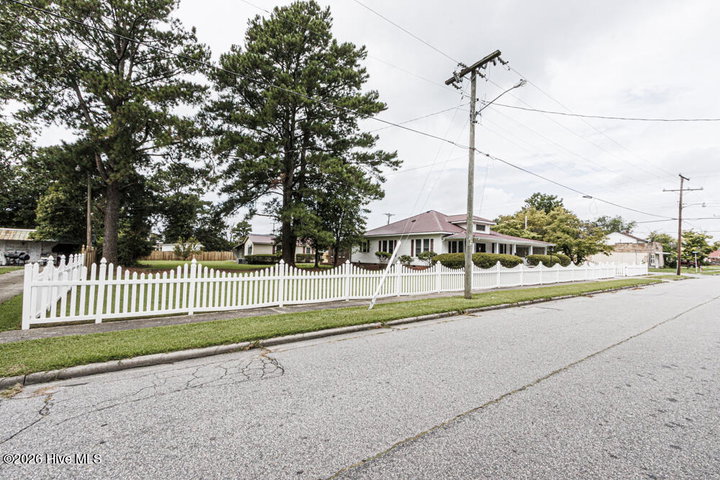 600 S Haughton Street, Williamston, NC 27892 — photo 32