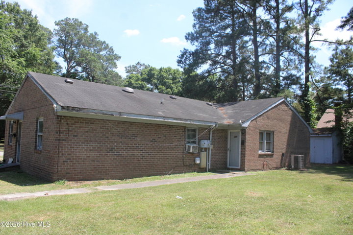 305 E Richard Street, Ahoskie, NC 27910 — photo 3