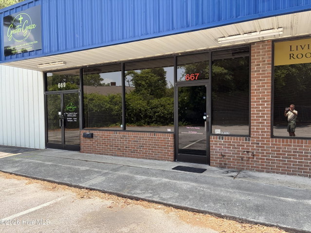 667 S Memorial Drive, Greenville, NC 27834 — photo 6