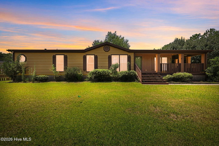 100 Maplecrest Way image