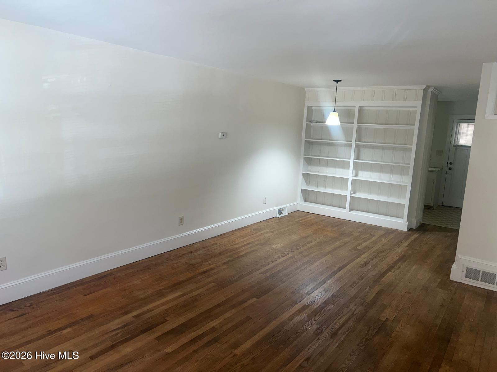 1303 E 1st Street B, Greenville, NC 27858 — photo 4