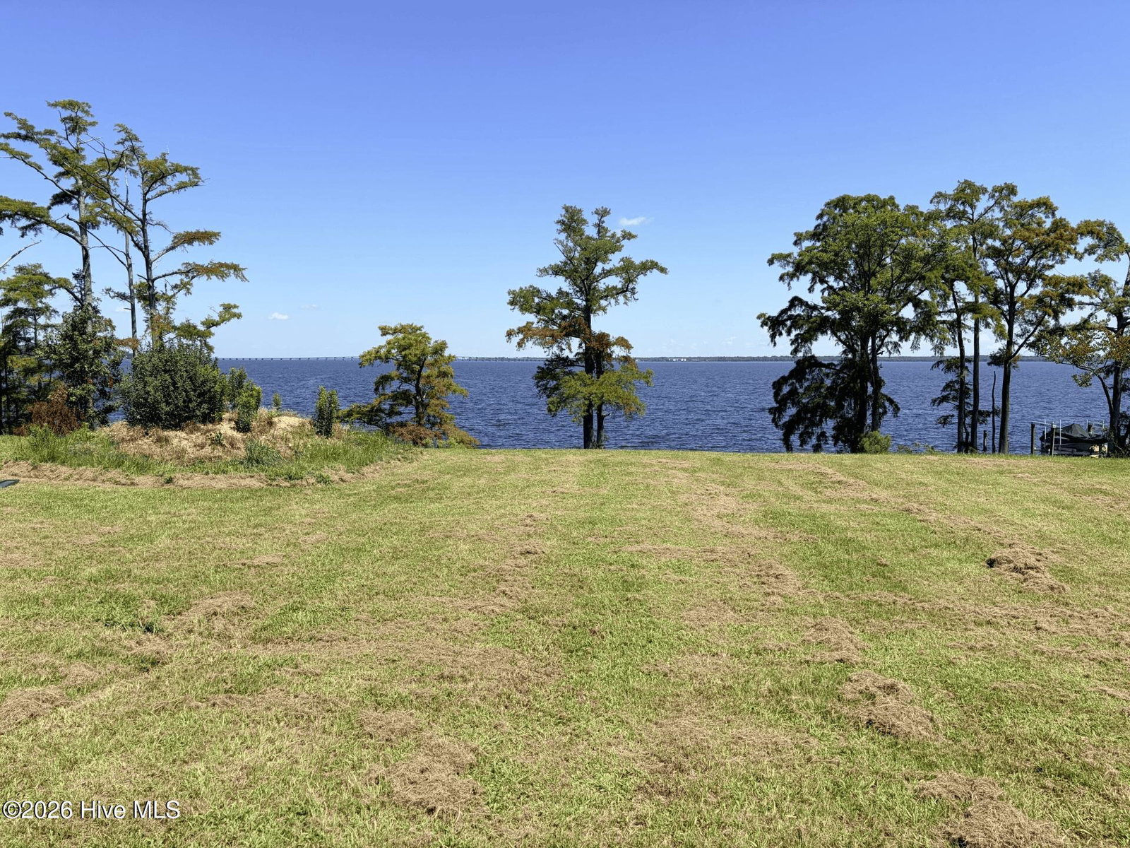 156 162 W Royal Way, Merry Hill, NC 27957 — photo 2