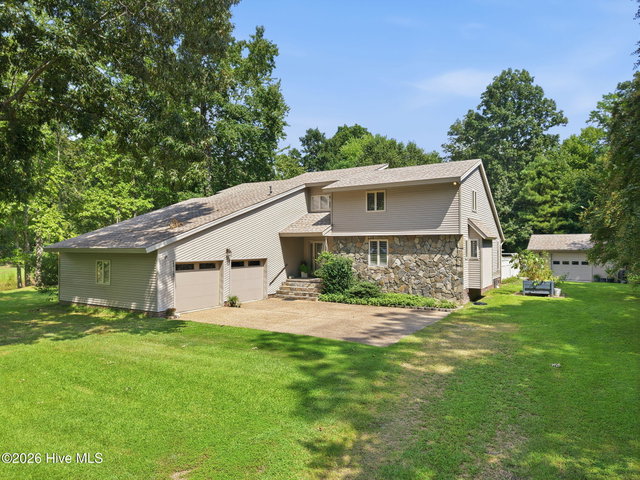 302 Dances Bay Road, Elizabeth City, NC 27909