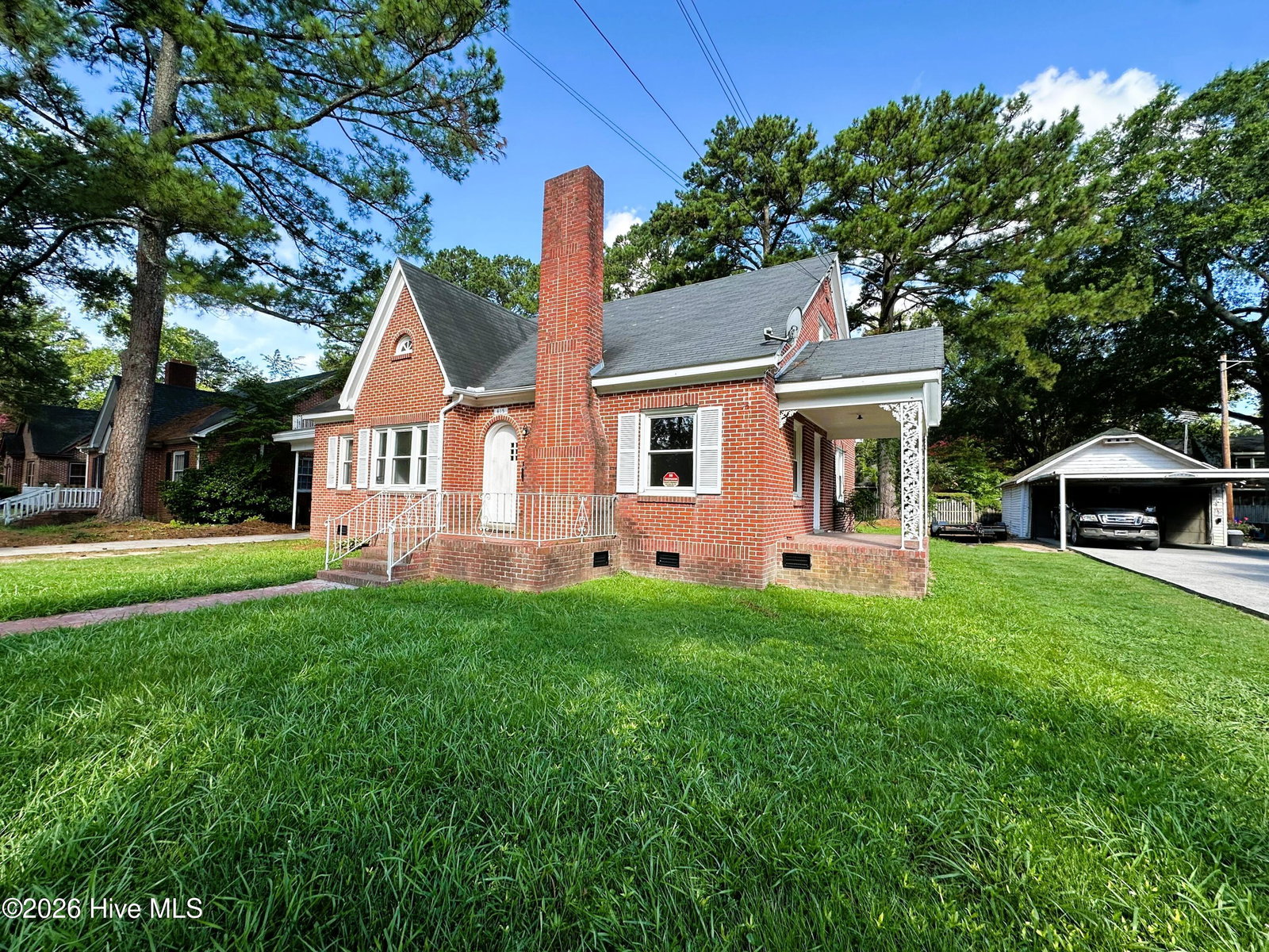 415 Academy Street N, Ahoskie, NC 27910 — photo 2