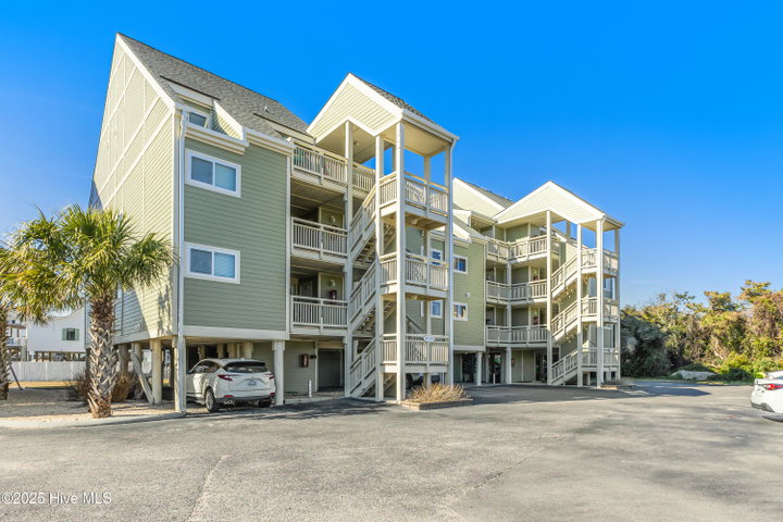 1000 Caswell Beach Road 1605 image