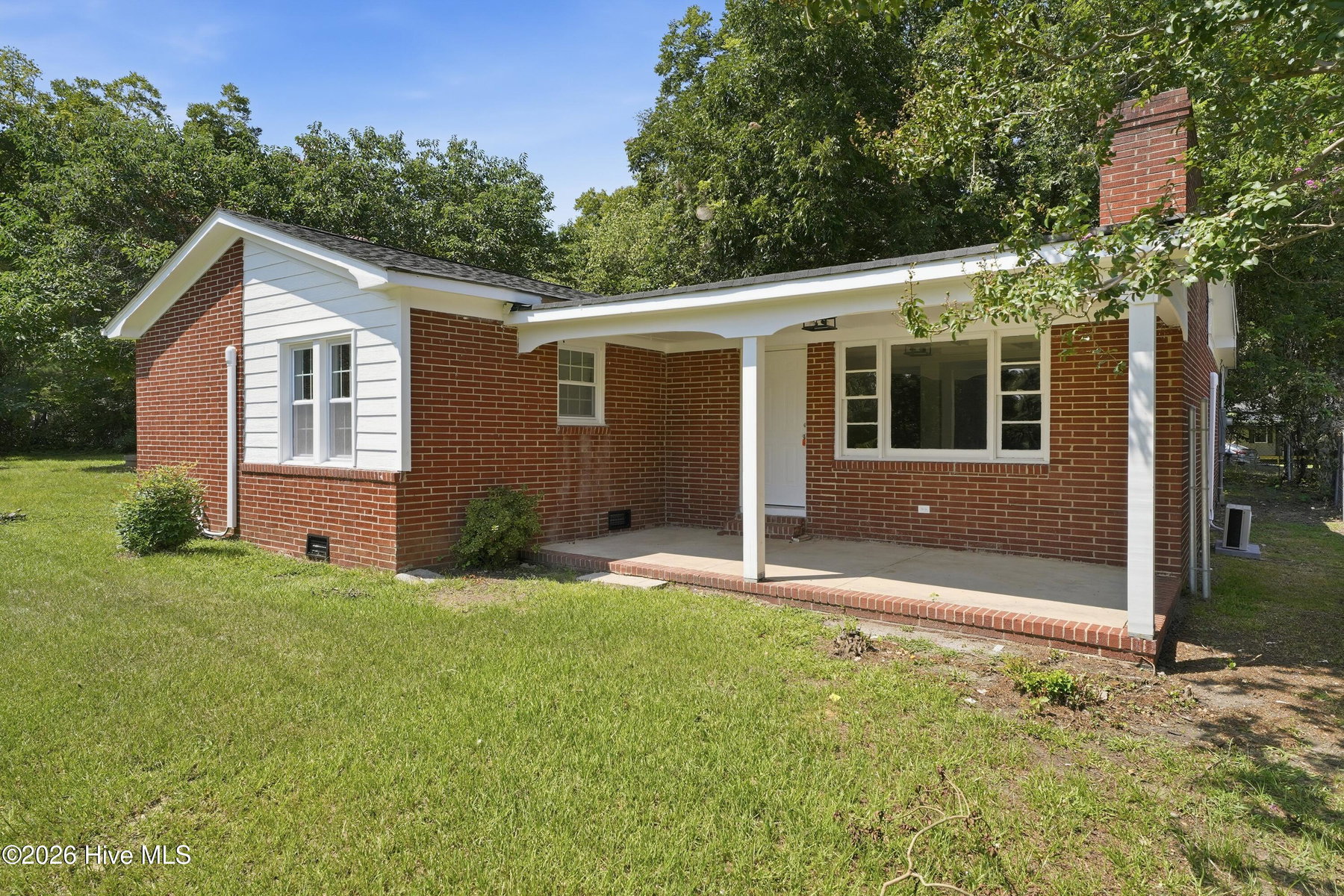 901 E Nash Street, Spring Hope, NC 27882 — photo 2