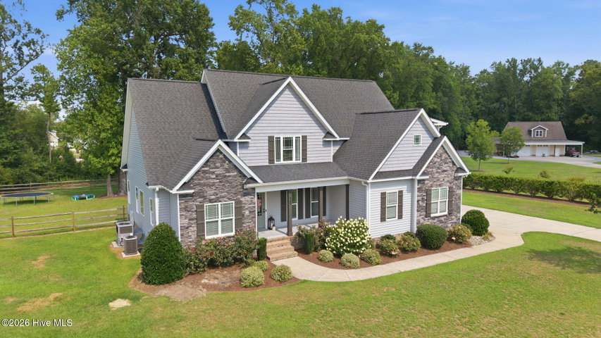 957 Bedford Heights Drive, Grimesland, NC 27837 — photo 2