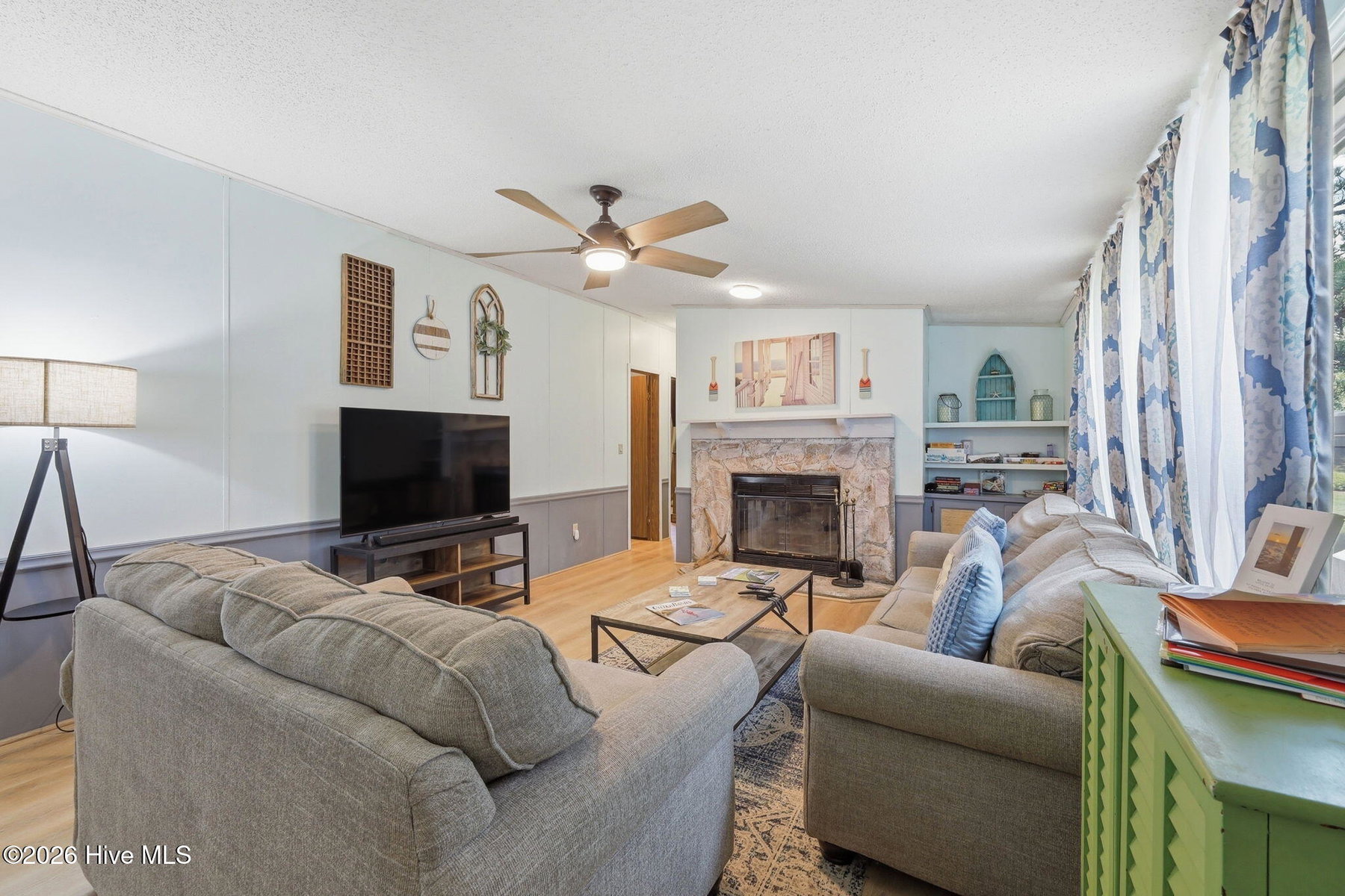 133 Rhodes Haven Drive, Columbia, NC 27925 — photo 4