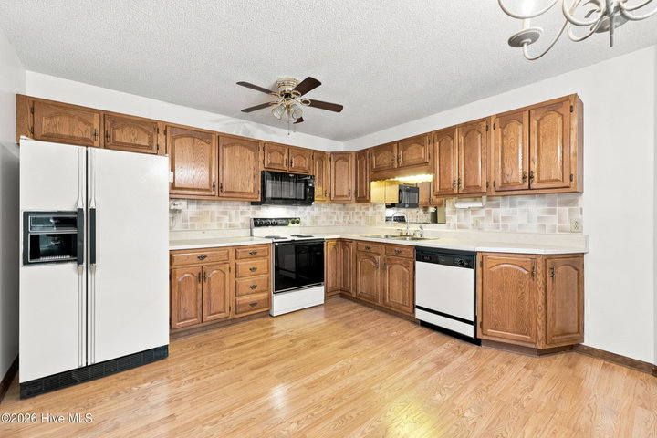 1113 Riverside Avenue, Elizabeth City, NC 27909 — photo 4