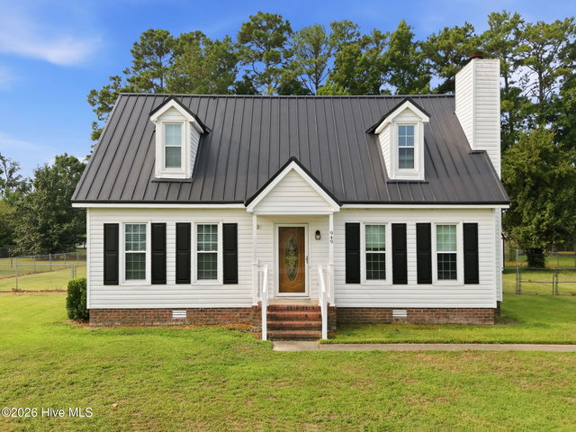 949 Teakwood Drive, Greenville, NC 27834 — photo 1