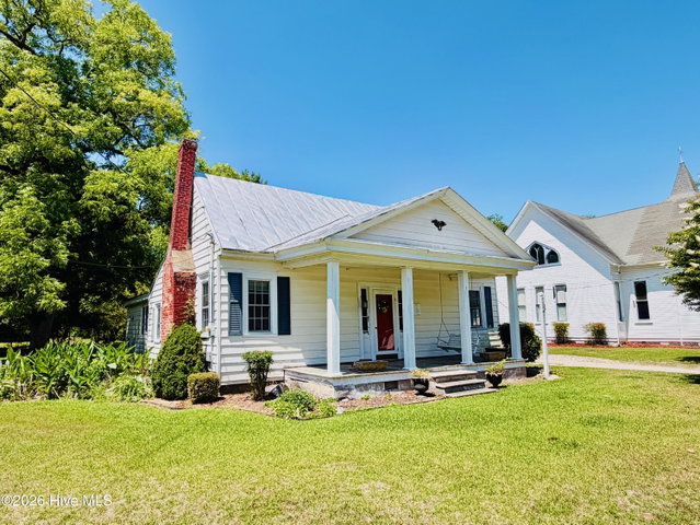 302 N Front Street, Hamilton, NC 27840 — photo 5