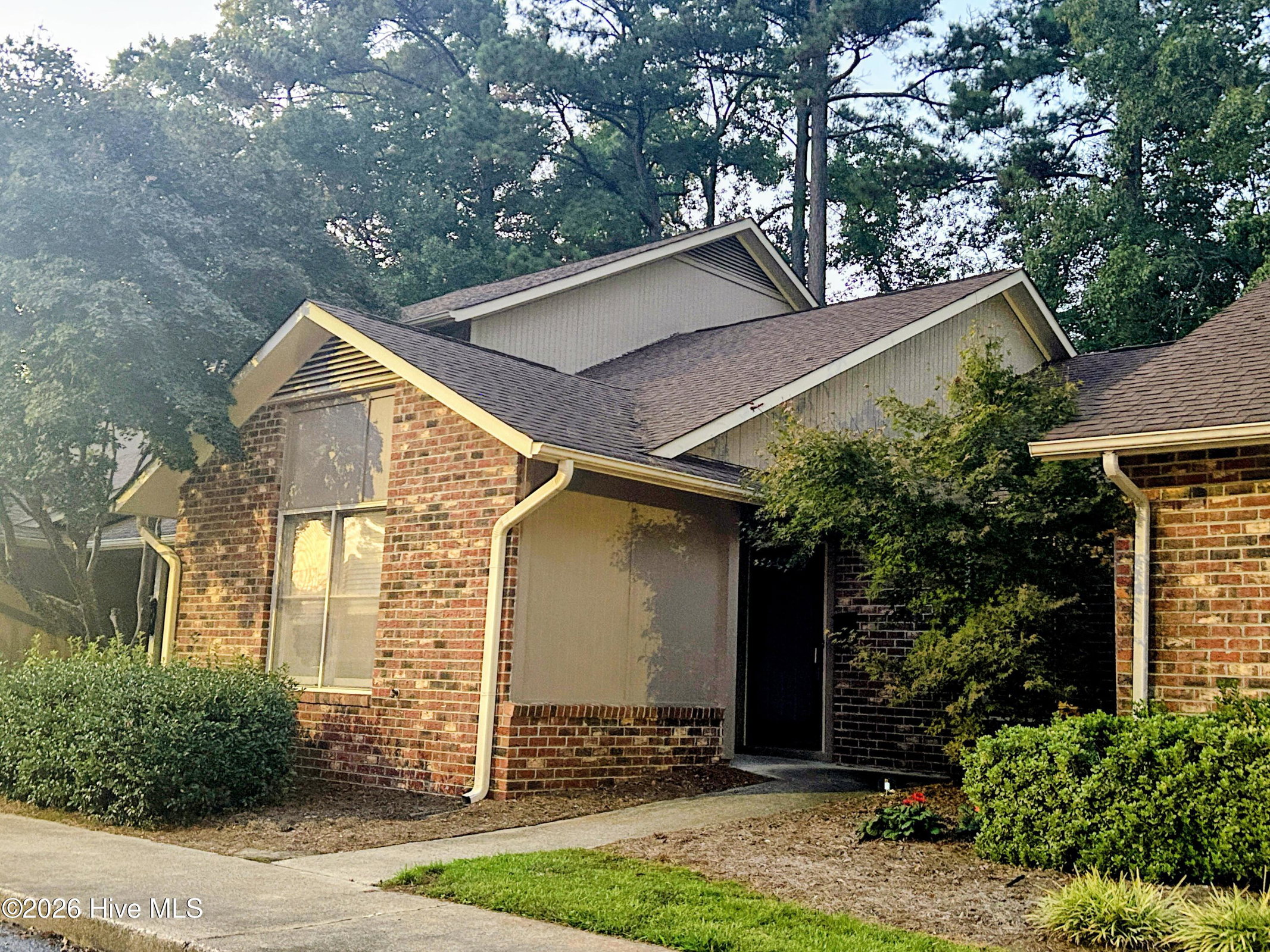2005 Quail Ridge Road E, Greenville, NC 27858 — main photo