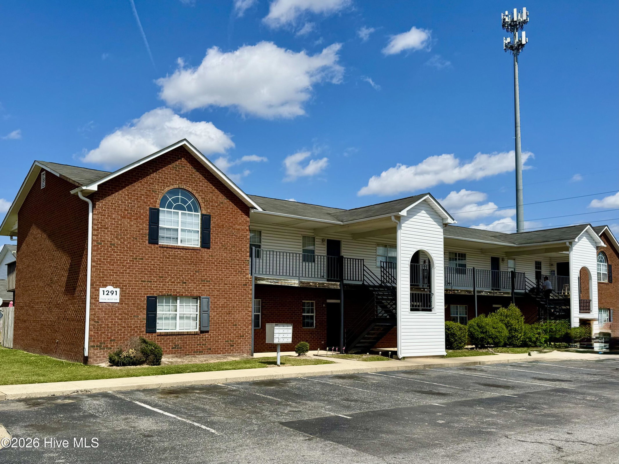 1293 Park West Drive 9, Greenville, NC 27834 — main photo