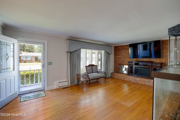 100 E Berkshire Road, Greenville, NC 27858 — photo 10