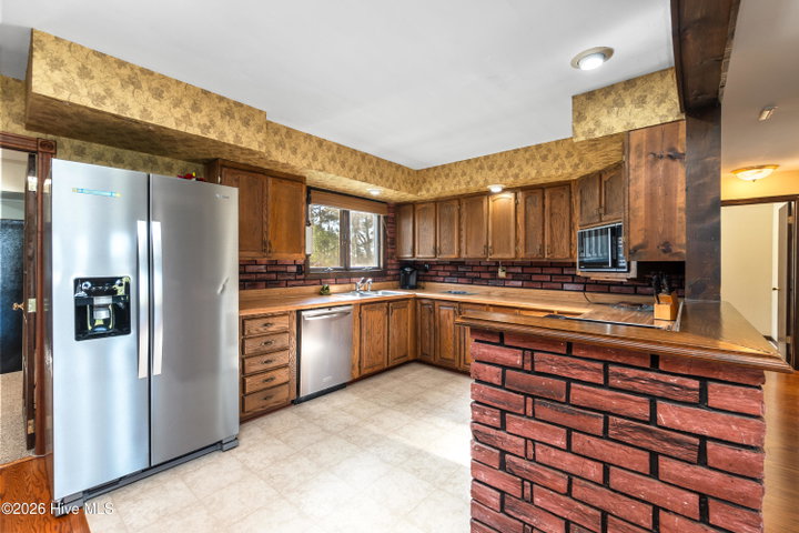 405 Driftwood Drive, Elizabeth City, NC 27909 — photo 9