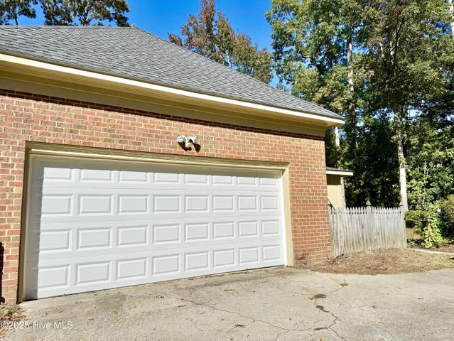 703 Daventry Drive, Greenville, NC 27858 — photo 8