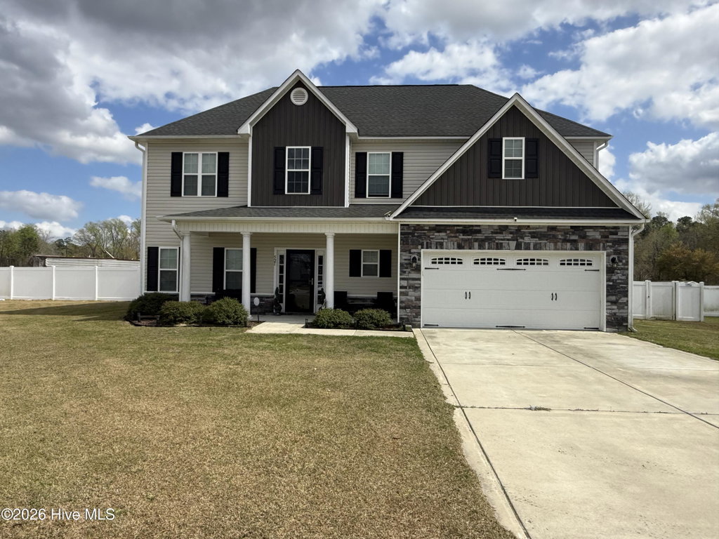 521 Flip Flop Lane, Grimesland, NC 27837
