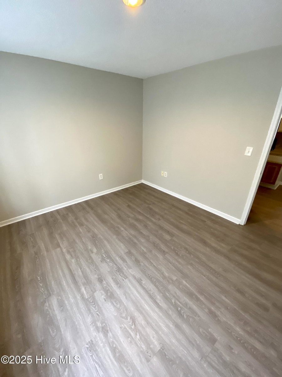 3001 Macgregor Downs Road 102, Greenville, NC 27834 — photo 4